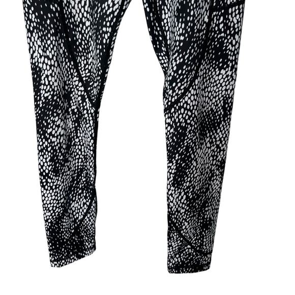 Zyia Light and Tight Women's Leggings Size 2 - Picture 3 of 8